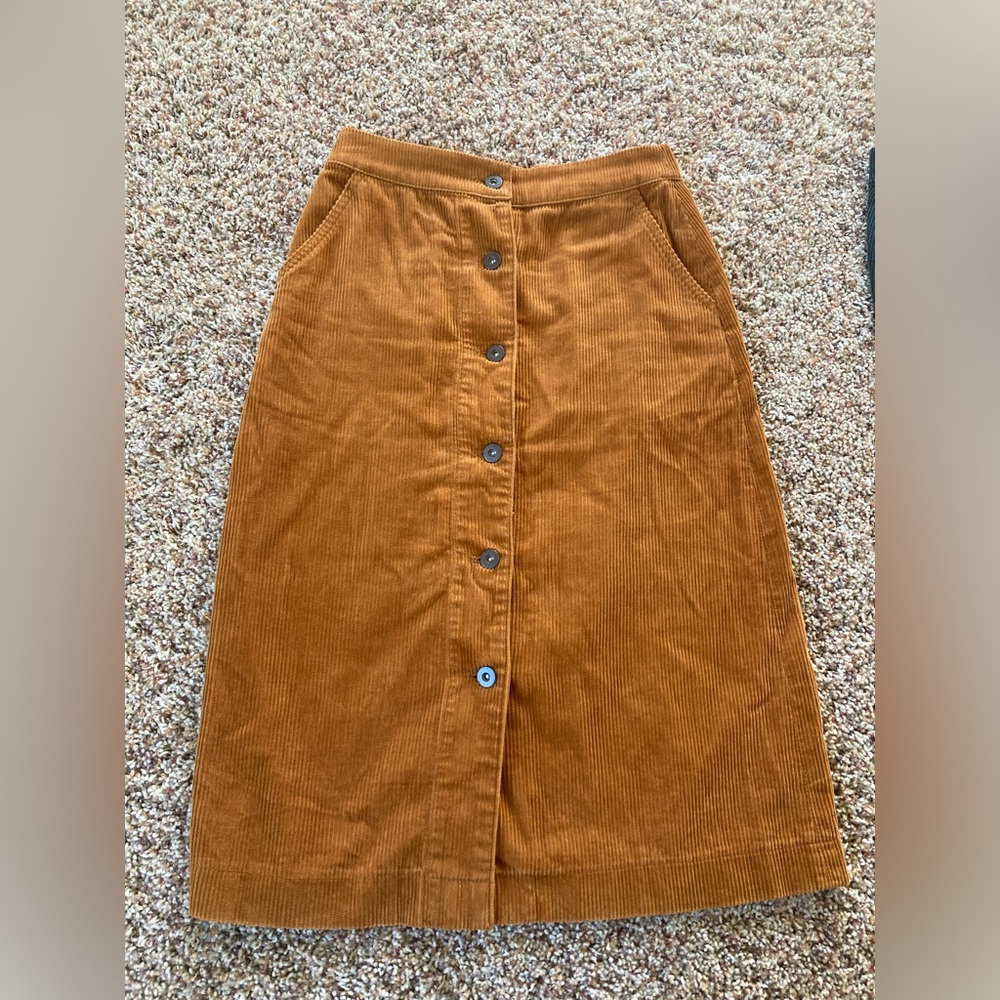 Uniqlo Corduroy mustard skirt